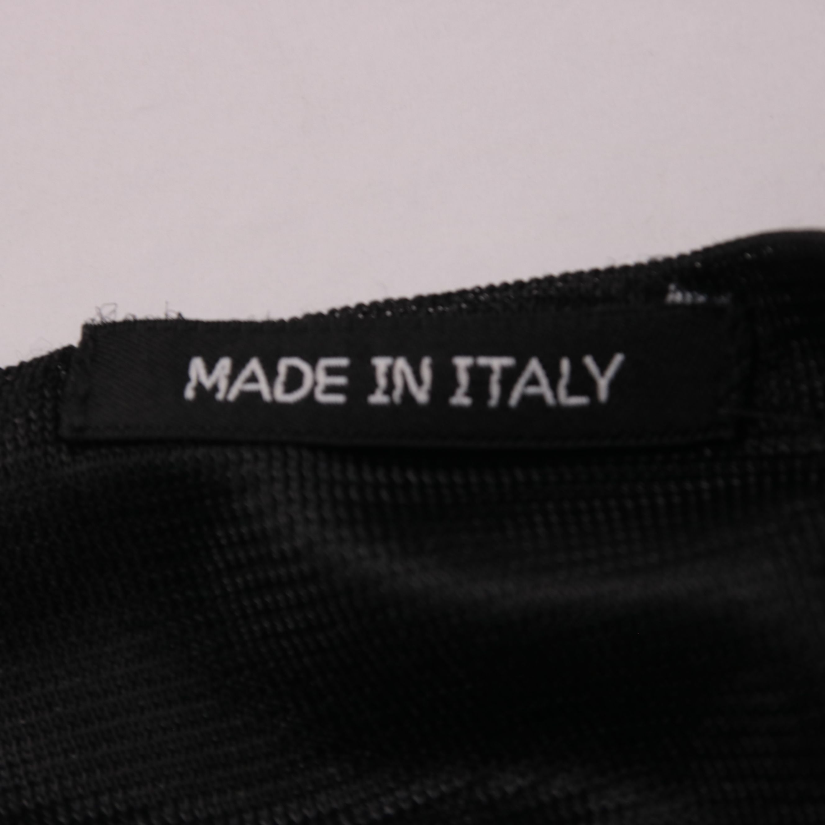 250209132-b