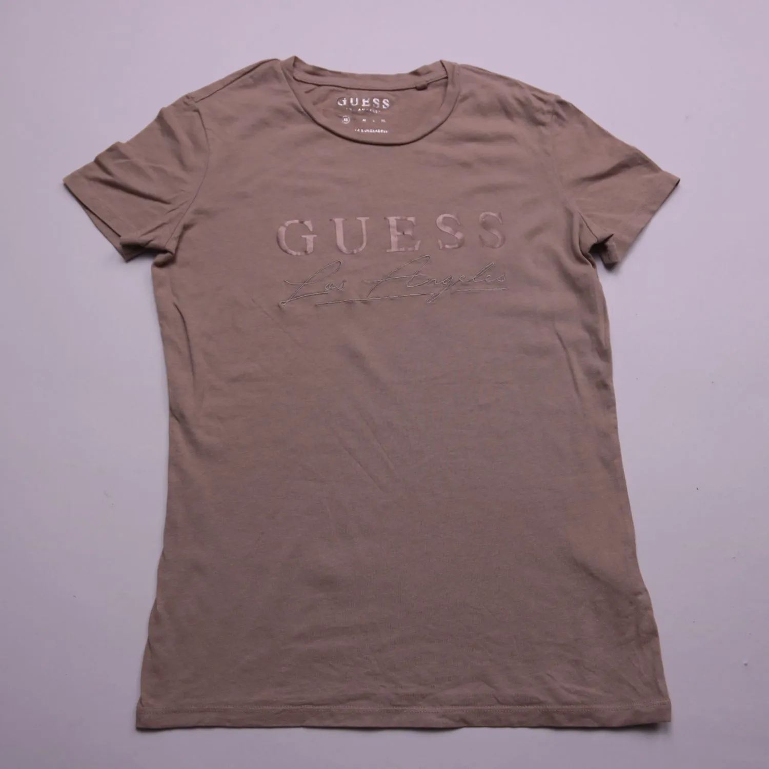 футболка Guess