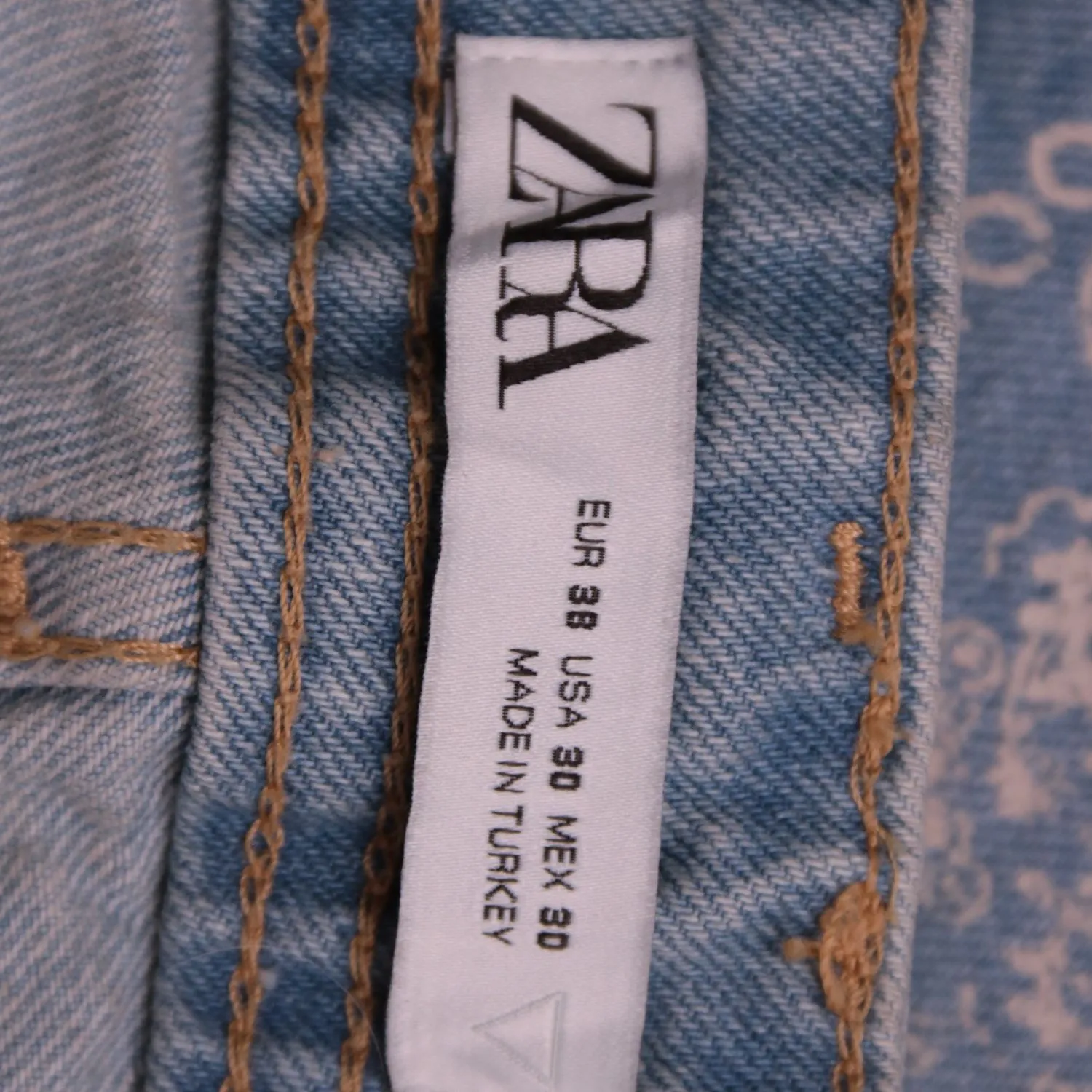 шорты Zara